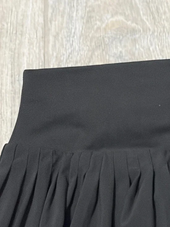 LIKE NEW! Women's All in Motion Black Pleated Sport Skort - SMALL - Picture 3 of 5